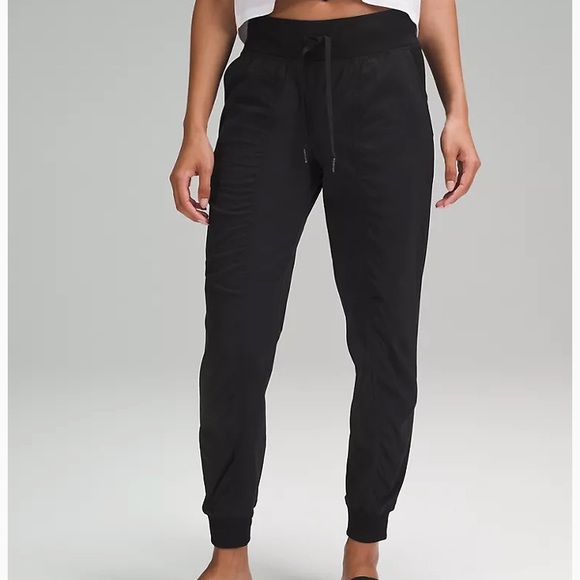 Dance studio LULULEMON joggers size 4 - Picture 2 of 4